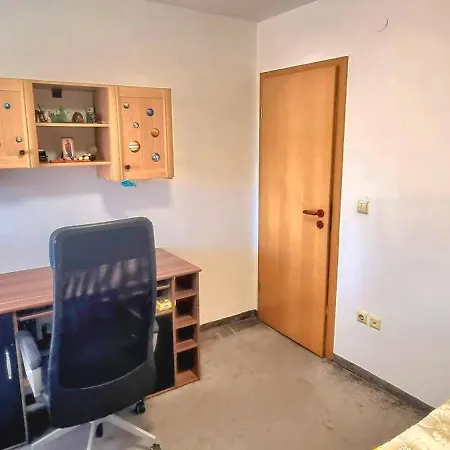 Rhapsody - Big Terrace, Free Parking