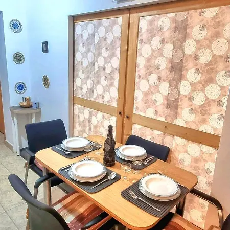 Rhapsody - Big Terrace, Free Parking *